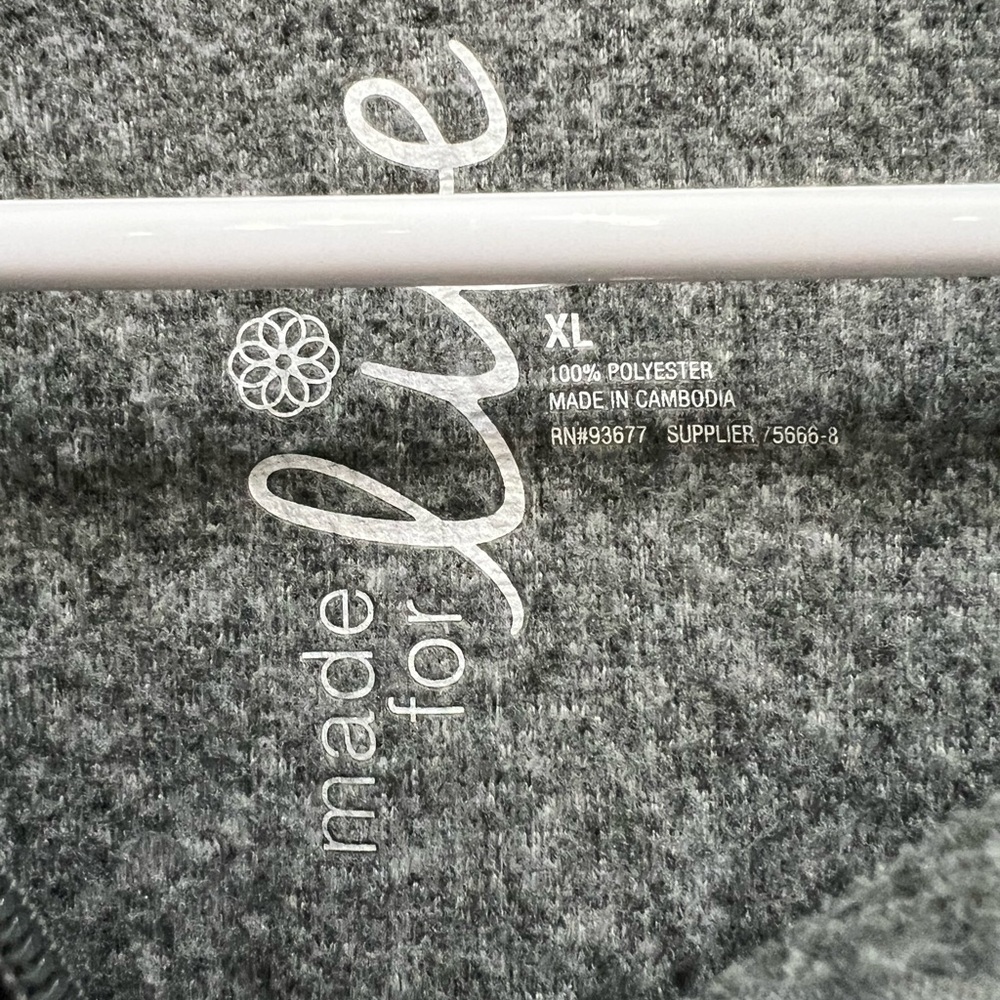 Made for Life pullover - Picture 3 of 4